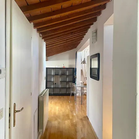 Luminosa Mansarda Vicino Al Porto Apartment Livorno Exterior photo