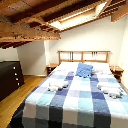Apartamento Luminosa Mansarda Vicino Al Porto Livorno Exterior foto
